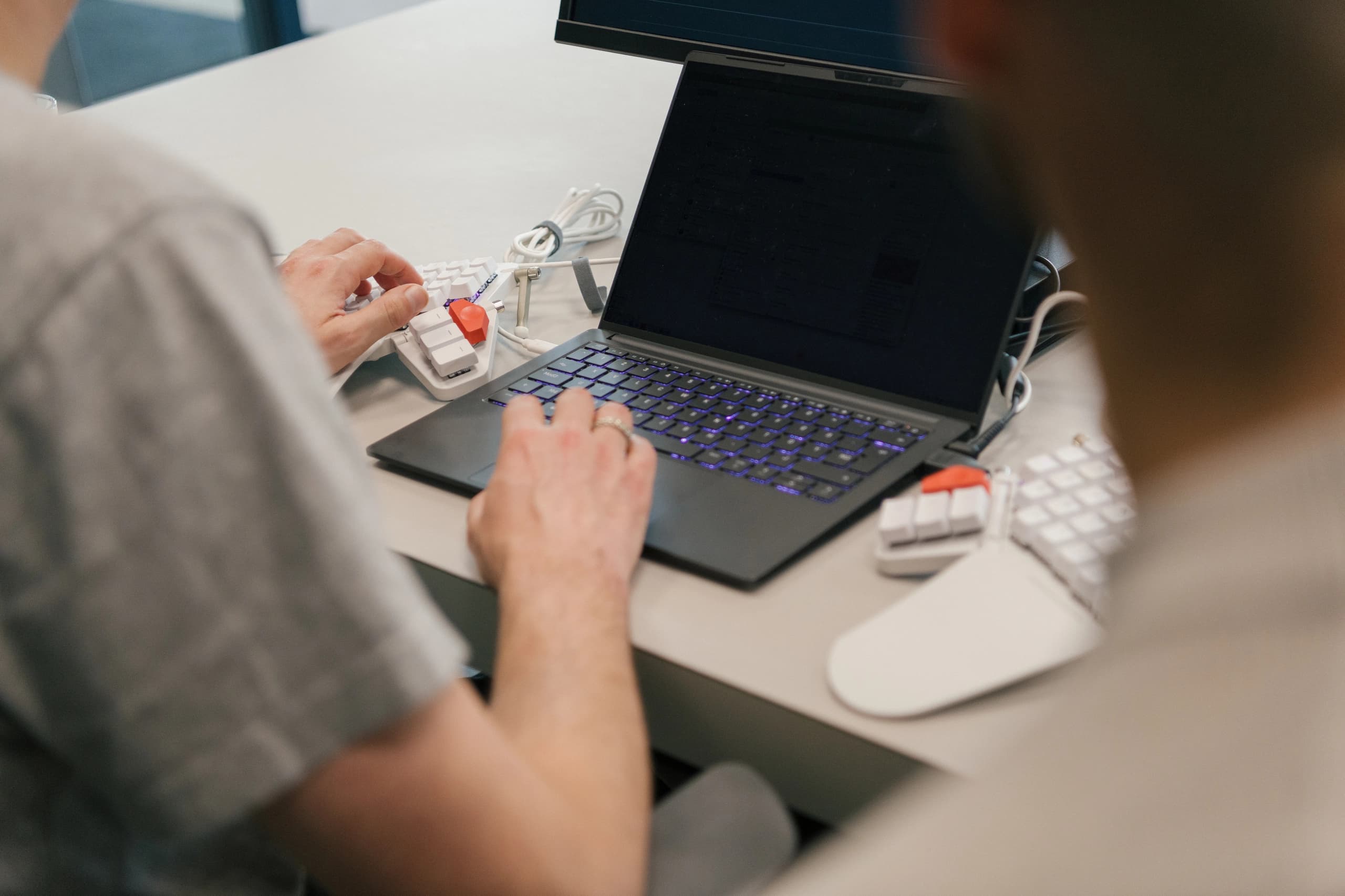 Picture of a man at a laptop