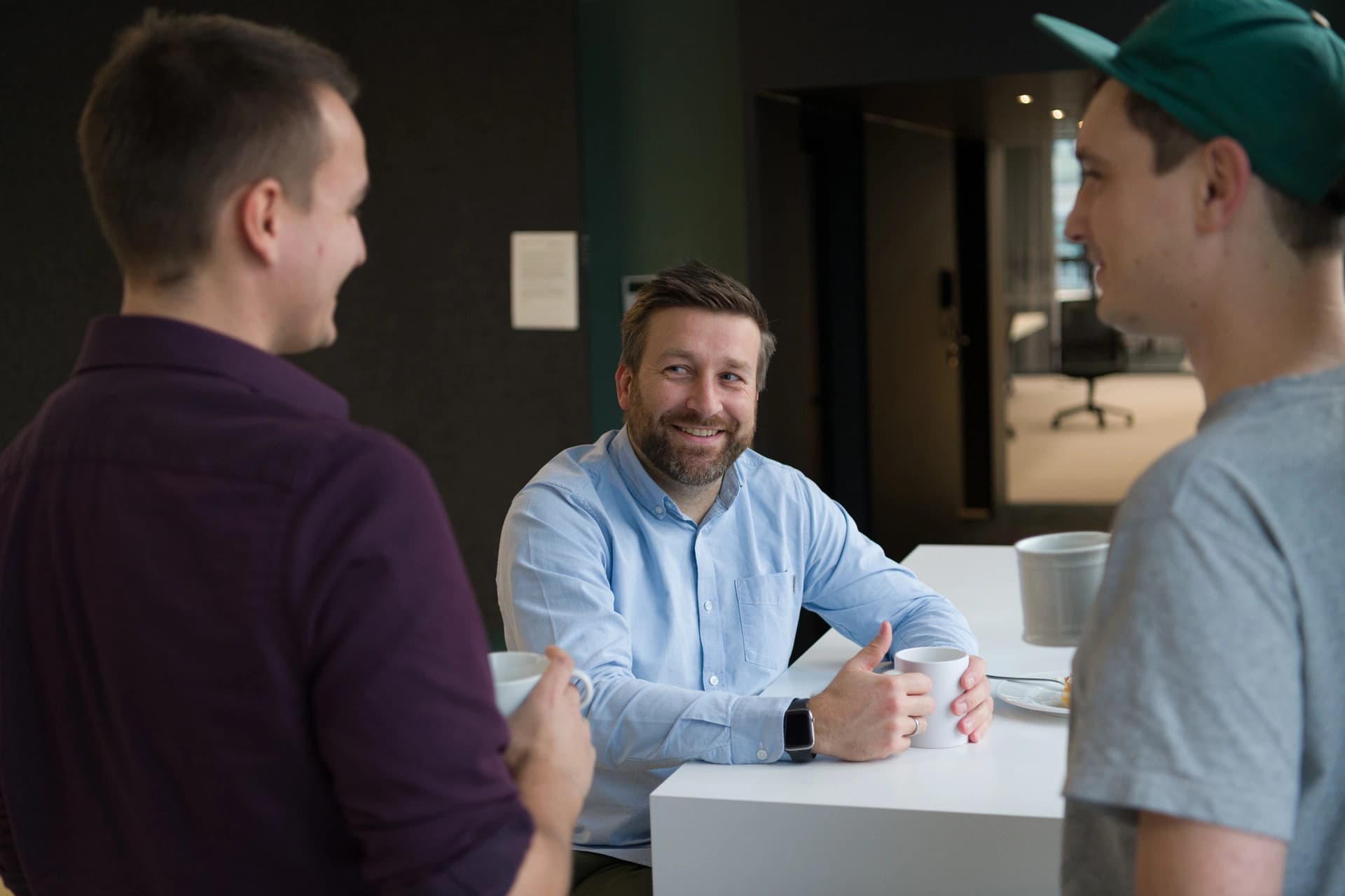 Picture of people in an Office